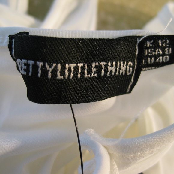 PrettyLittleThing | Slinky Cut Out Crop Top 8 NWT - Picture 3 of 3